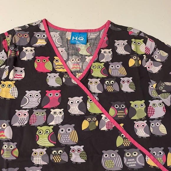 Scrub HQ Top Small - Picture 5 of 11